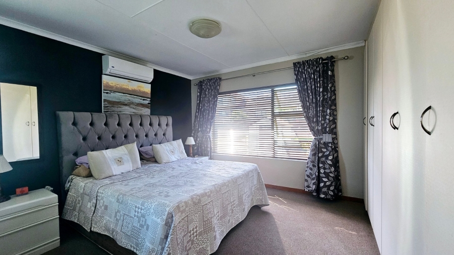 3 Bedroom Property for Sale in Dana Bay Western Cape
